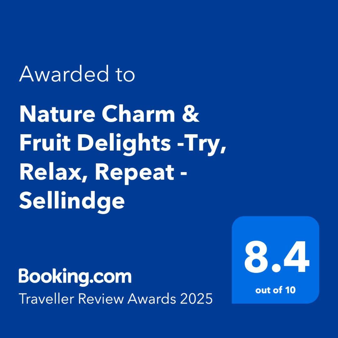 Nature Charm & Fruit Delights, Multi-Generation Celebratory Home -Try, Relax, Repeat - Sellindge Ashford  Ngoại thất bức ảnh